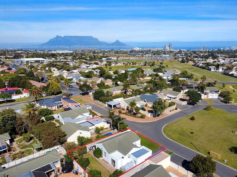 3 Bedroom Property for Sale in Sunningdale Western Cape